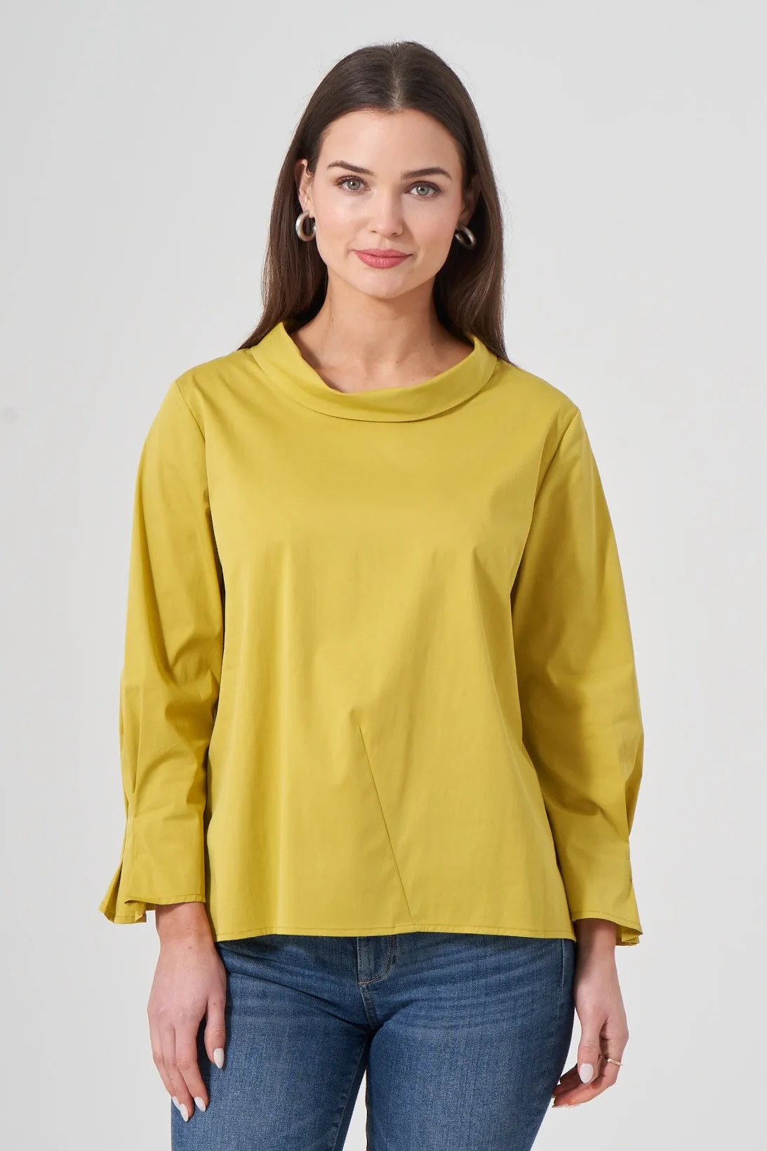 26" Folded Collar Pullover Top