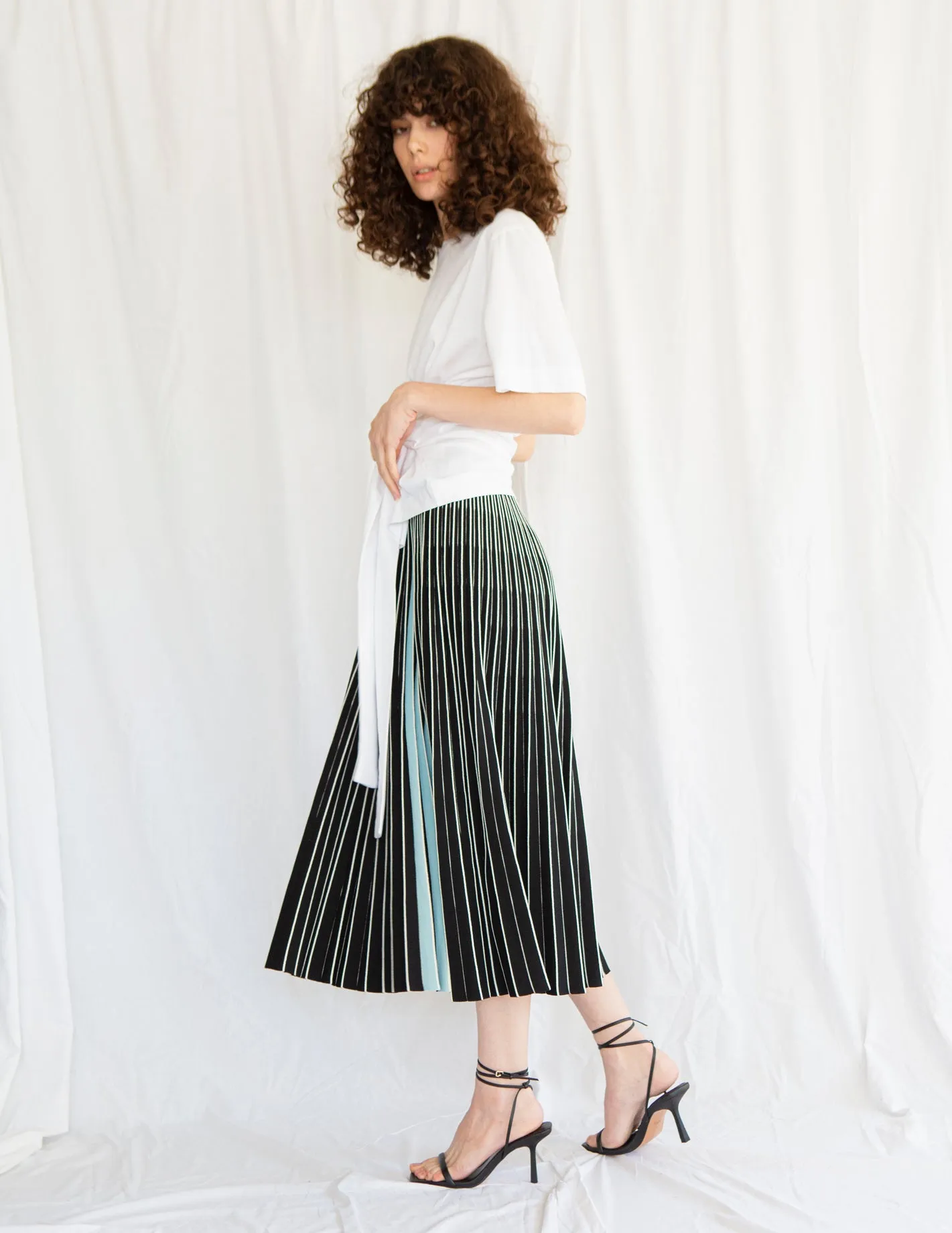 3D Knit Pleated Skirt Black