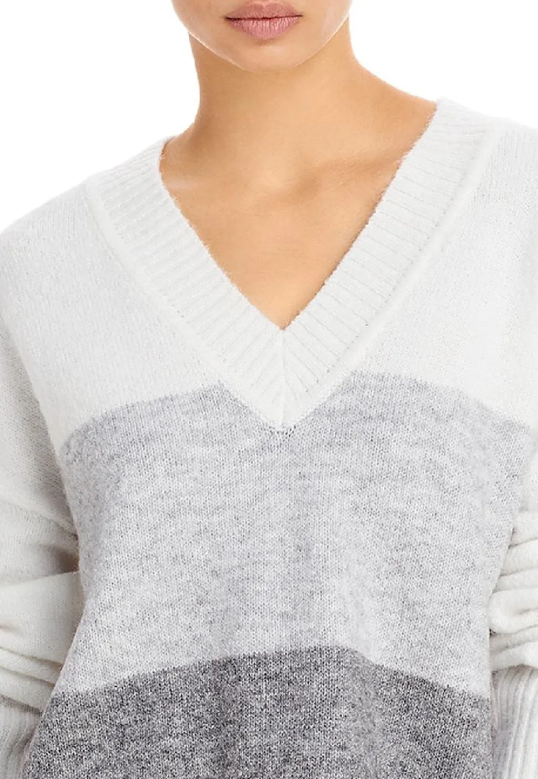 Aqua Women's Colorblock Knit Pullover Sweater Gray