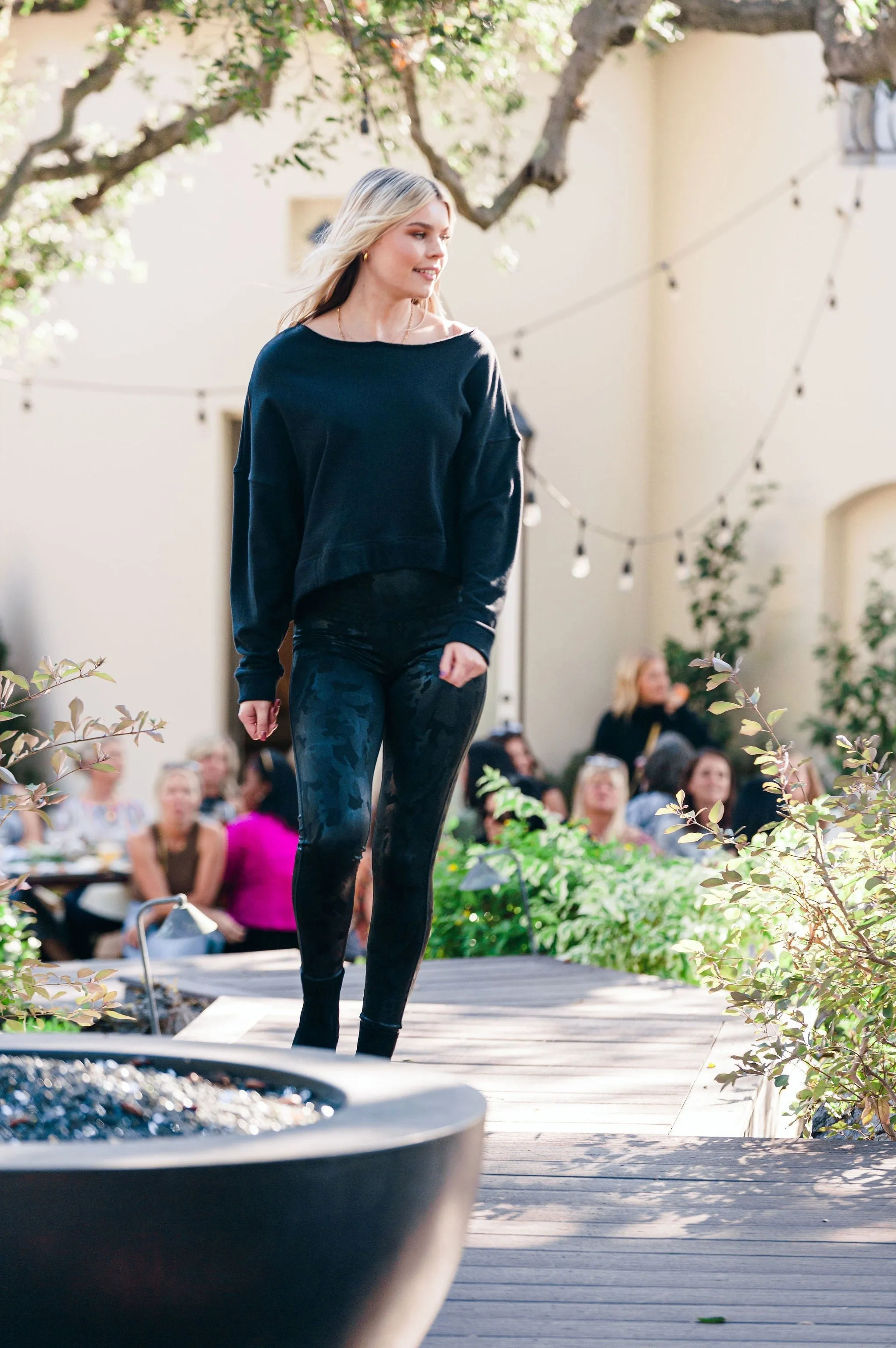 Black Crop Ruff Edge Sweatshirt