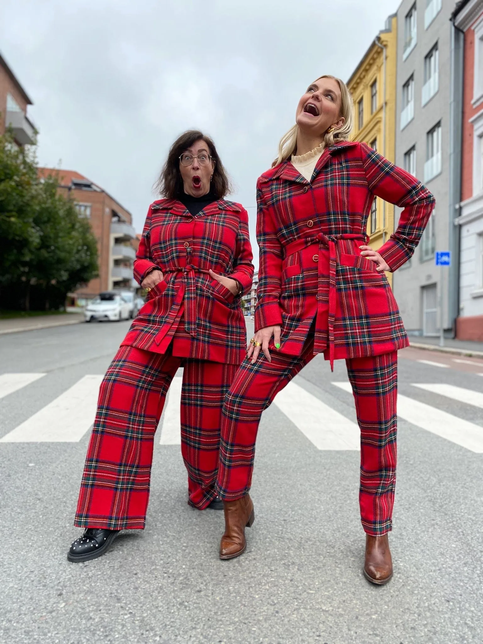 Hepburn Pants - bukse med høyt liv - tartan