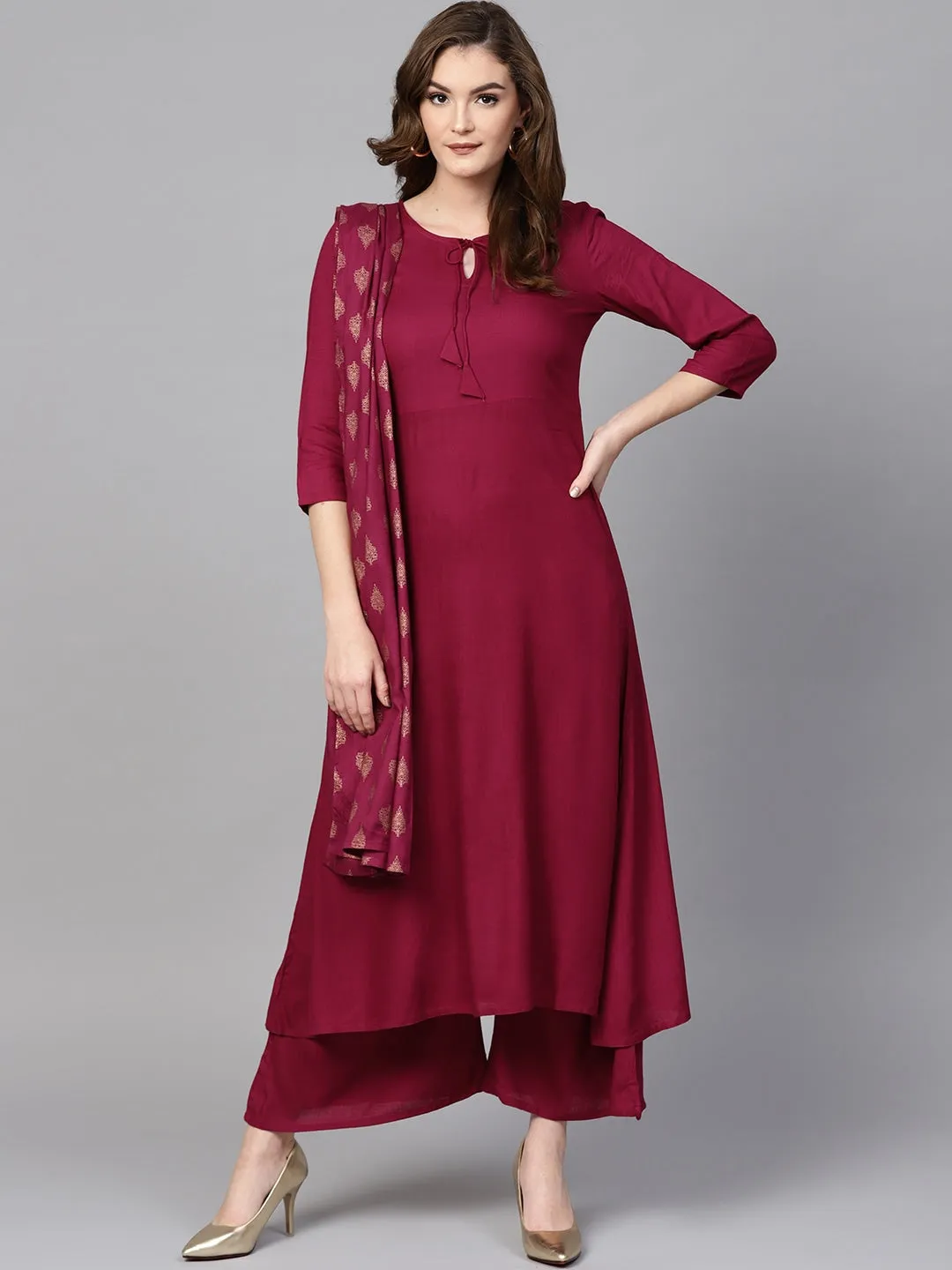 Women Burgundy Solid Dupatta Set