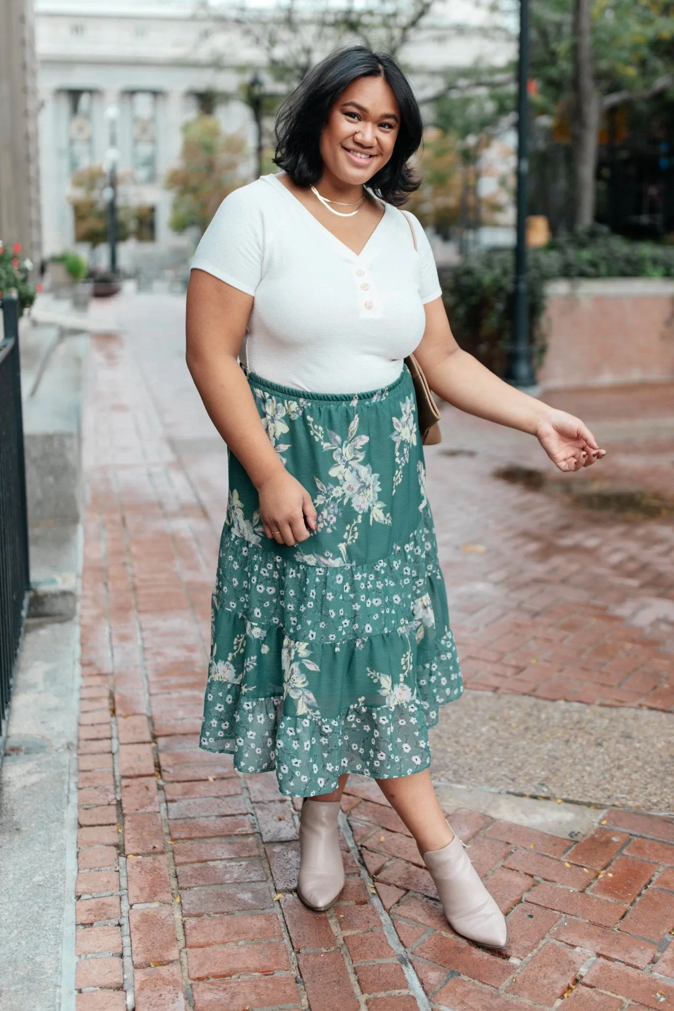 Zoe Floral Middi Skirt in Hunter Green